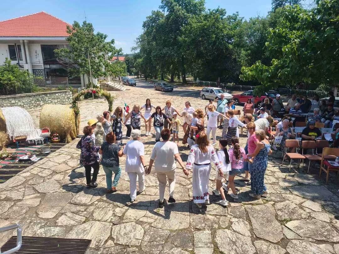 Николово празнува Еньовден